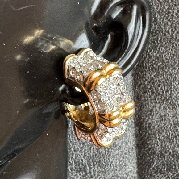 Vintage Swarovski Elegant Gold and Silver Crystal Earrings - Picture 5 of 7